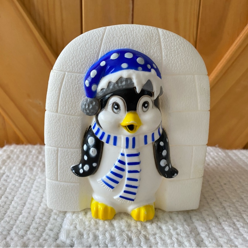 Vintage Igloo Frosty Penguin Baking Soda Holder
